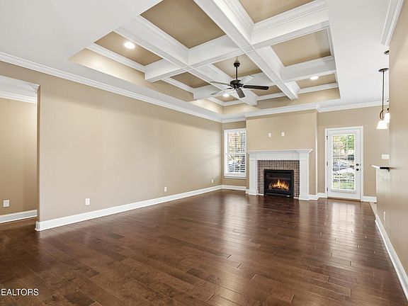 5th image of 597 Carrington Blvd