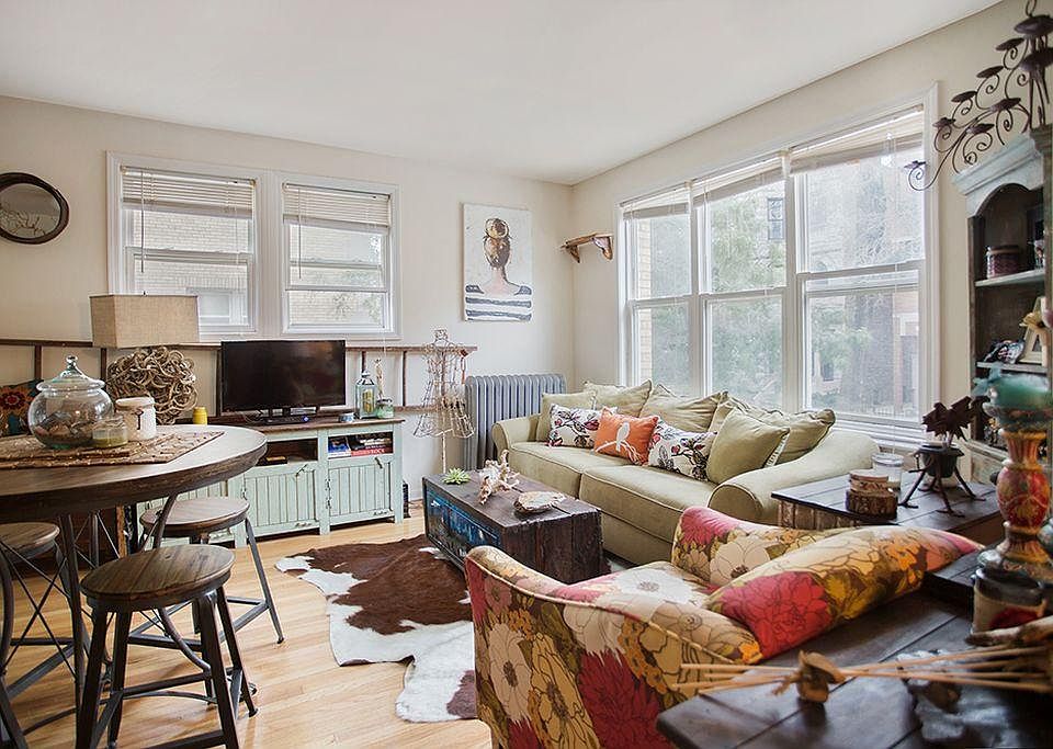 2nd image of 731 Westholme Ave