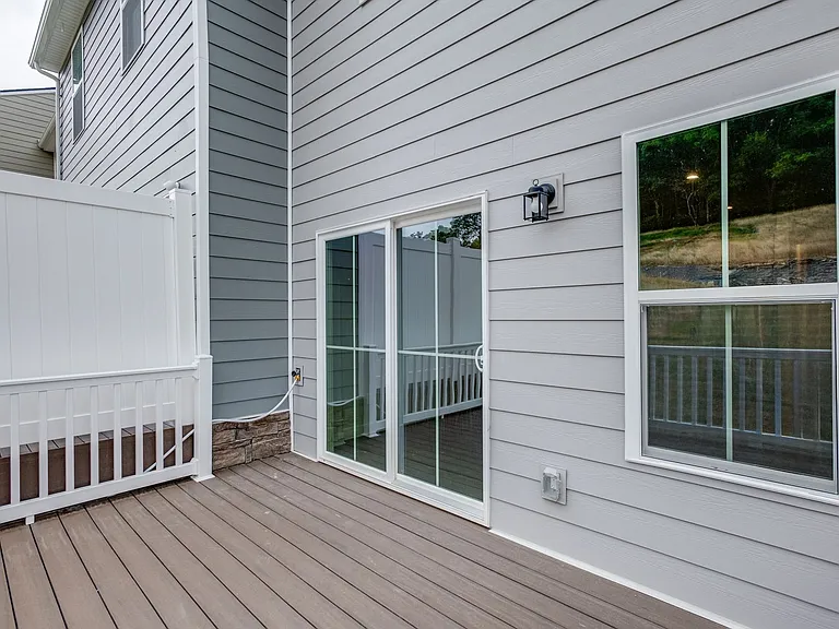 1041 Mountain View Dr — Photo 4
