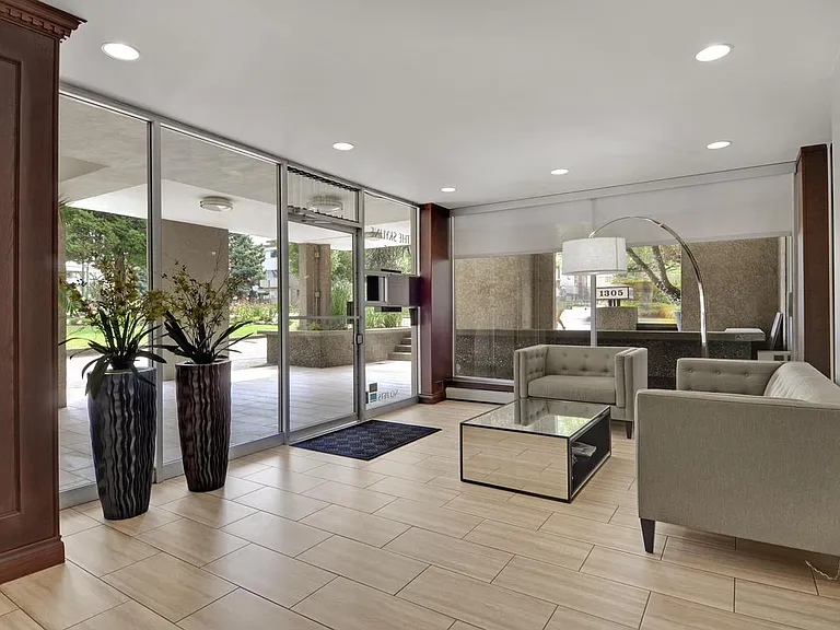 1305 W 12th Ave — Photo 47