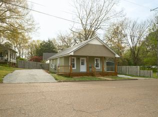 204 Oakland St, Martin, TN 38237