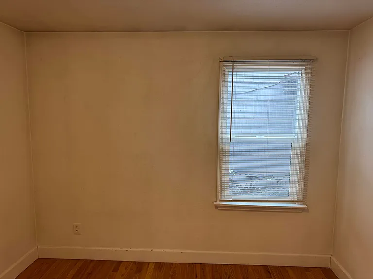2091 Hilyard St — Photo 15