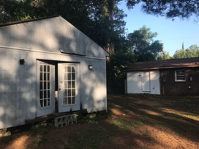 Shed 1