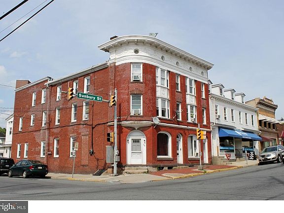 2nd image of 342 Sunbury St