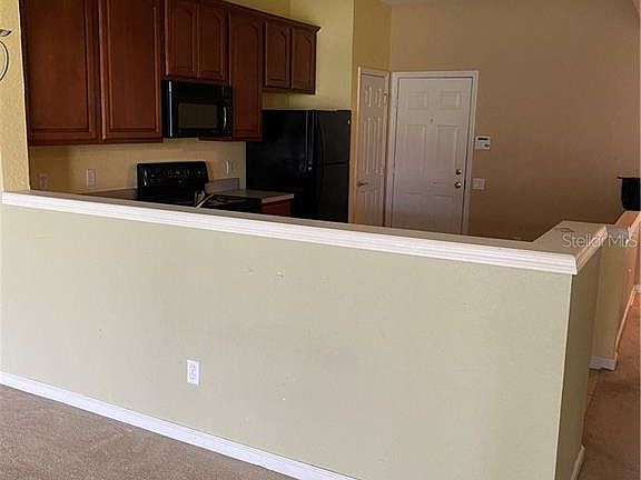3rd image of 1049 Rock Harbor Ave