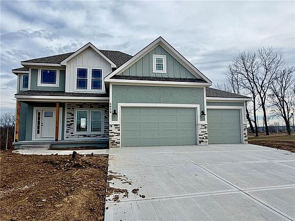 2nd image of 1929 Longview Dr