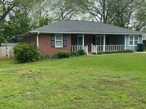 203 Augusta St, Westminster, SC 29693