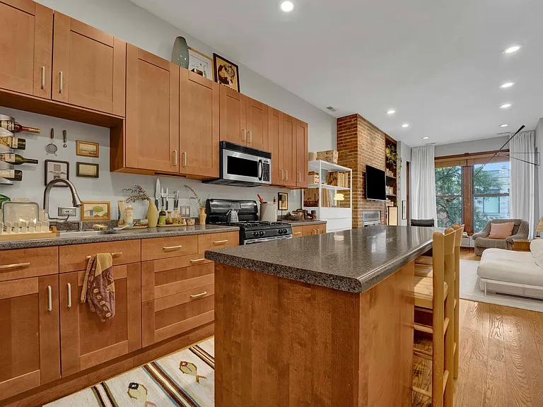 1111 N Mozart St #2 — Photo 6