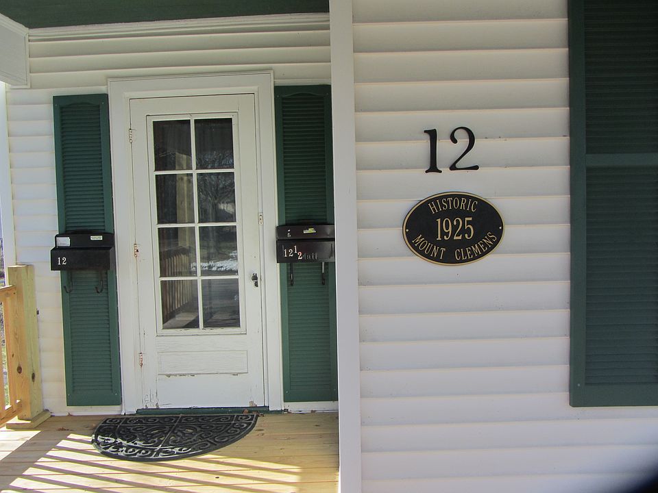 2nd image of 12 Leslie St