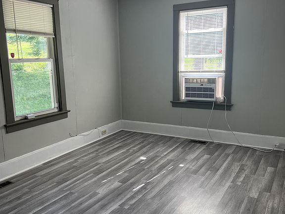 2nd image of 132 School St