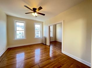 30-38 33rd St #3RR, Astoria, NY 11102