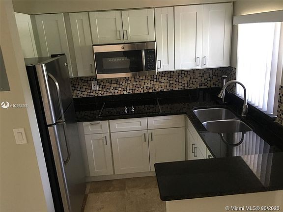 3rd image of 901 SE 2nd Ct APT 7