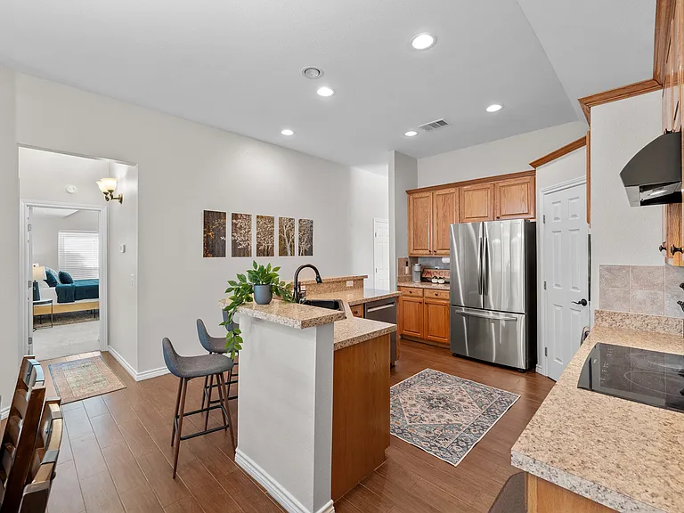 11350 Balcones Dr — Photo 75