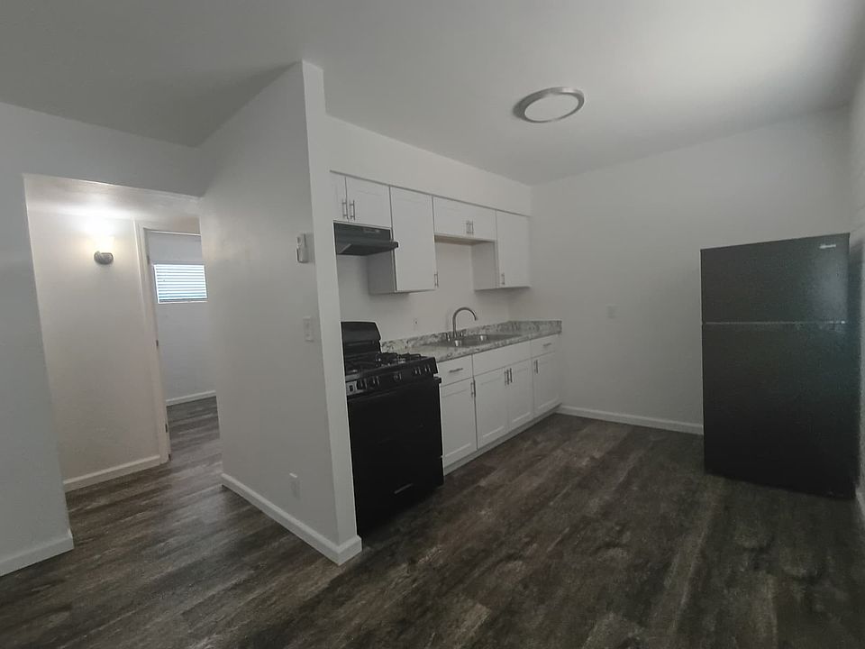 1st image of 6423 S 10th St #3