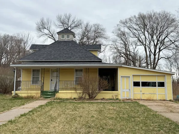 304 Quimby Ave, Verdigre, NE 68783