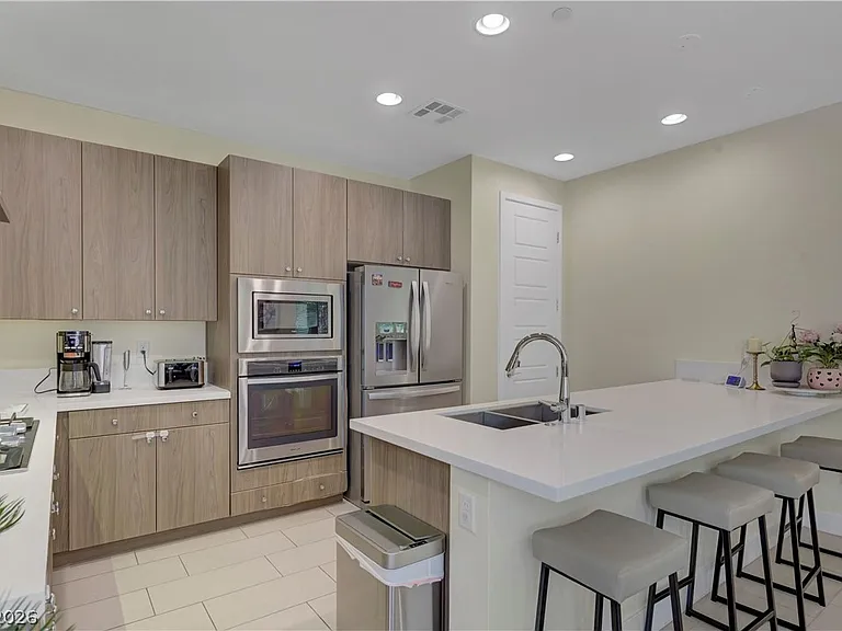11401 Gravitation Dr — Photo 7