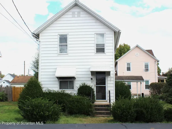 121 River St, Jessup, PA 18434