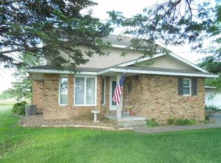 1902 E Schrock Rd, Waterloo, IA 50701