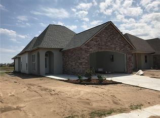 315 Fallon Dr, Sulphur, LA 70665
