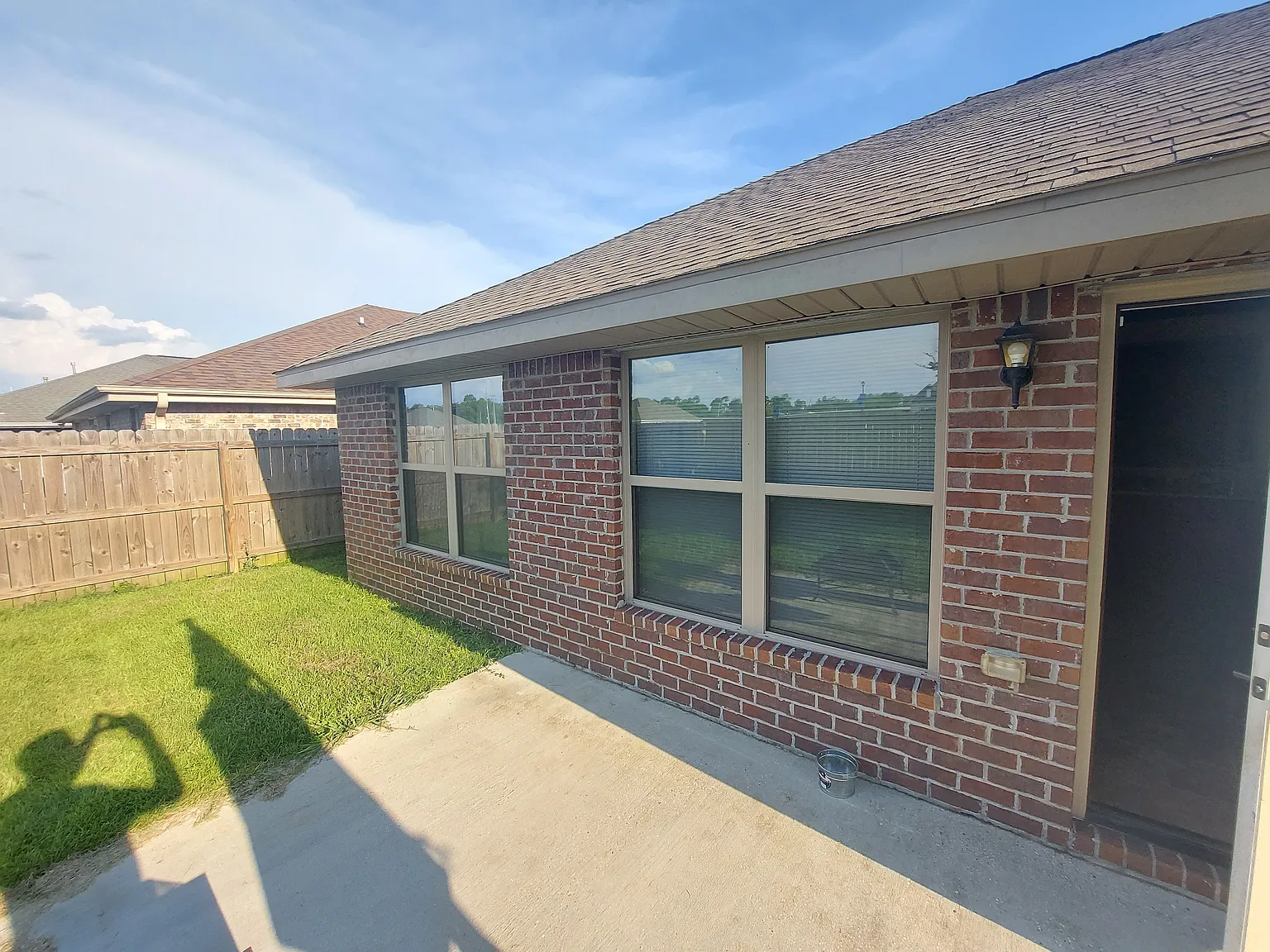 3 bed, 1485 sqft, $2,000 — Photo 2