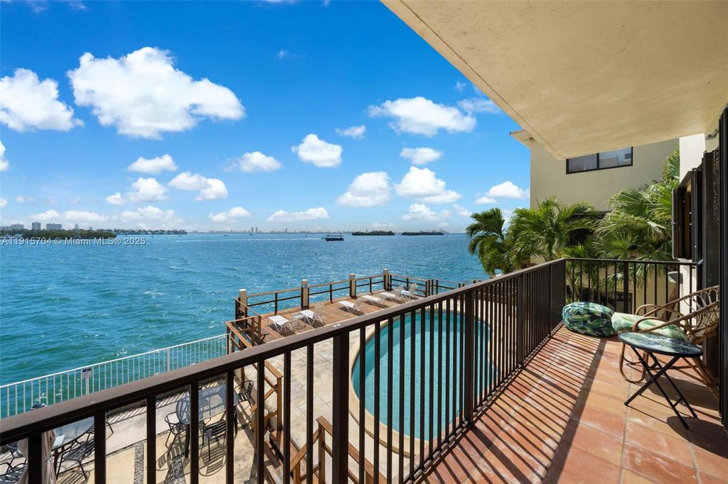 7845 NE Bayshore Ct APT 10, Miami, FL 33138 condo