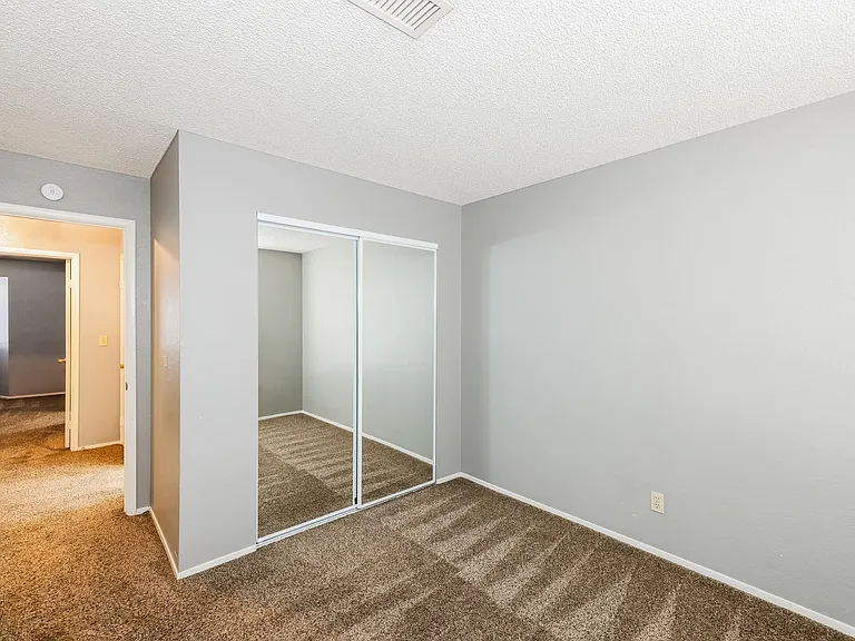 1780 Yellowwood Dr — Photo 17