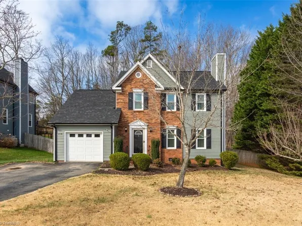 1136 Stamford Club Dr, Rural Hall, NC 27045