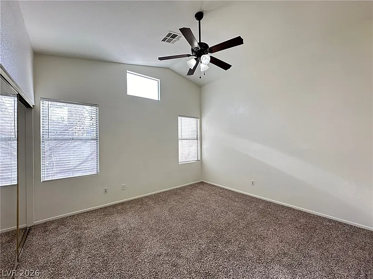 8009 Sierra Largo Dr — Photo 17