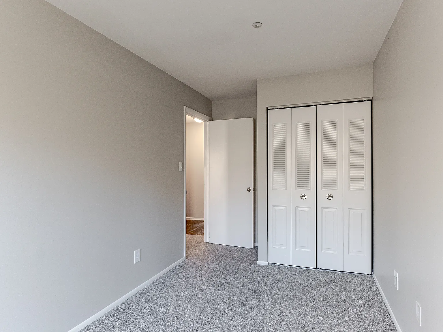 Hunter's Chase Apartments — Photo 4