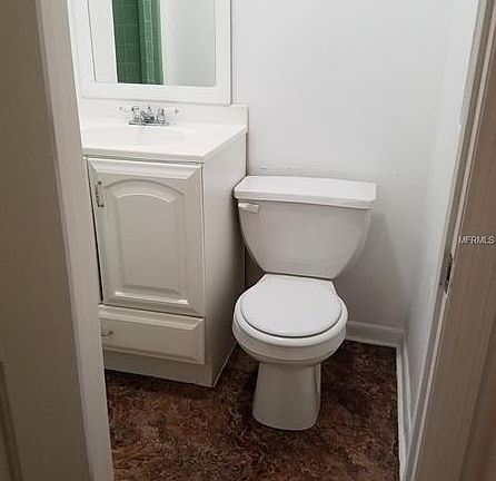 5th image of 1022 Leisure Ave