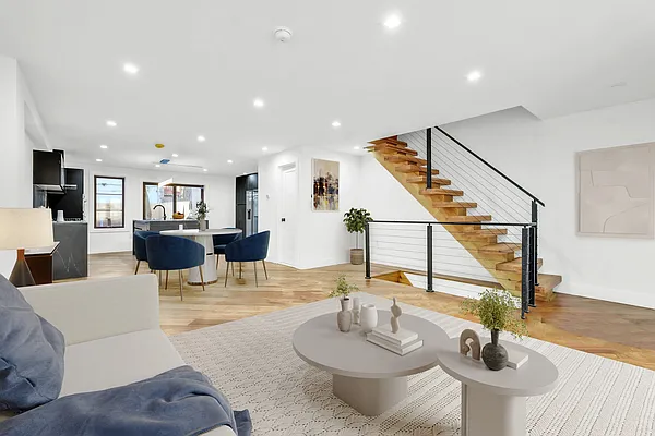 Rented by Hillel Realty Group | media 5