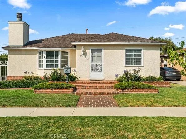 2000 N Britton Dr, Long Beach, CA 90815