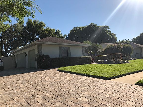 4th image of 418 Summit Chase Dr