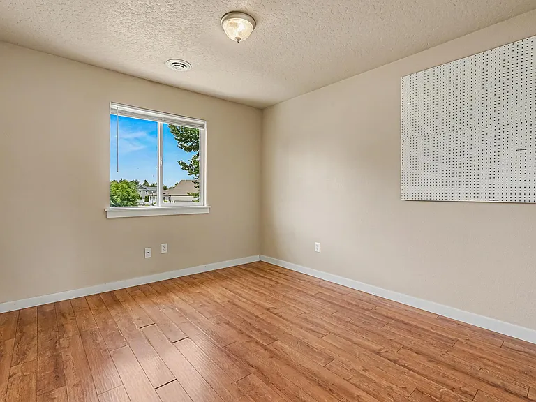 18327 Buckeye Pl — Photo 19