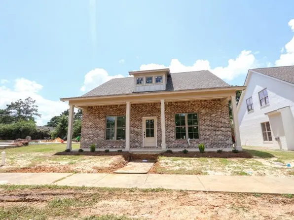 140 Northgate Cir, Saltillo, MS 38866