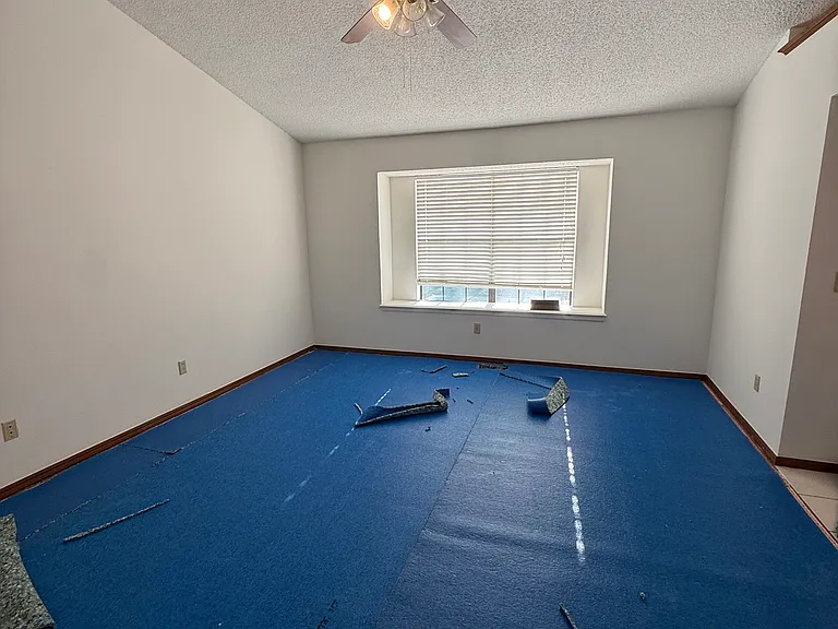 1528 Simon Ave — Photo 9