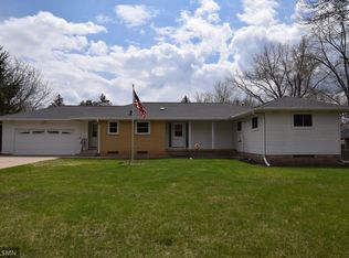 718 River St, Roberts, WI 54016