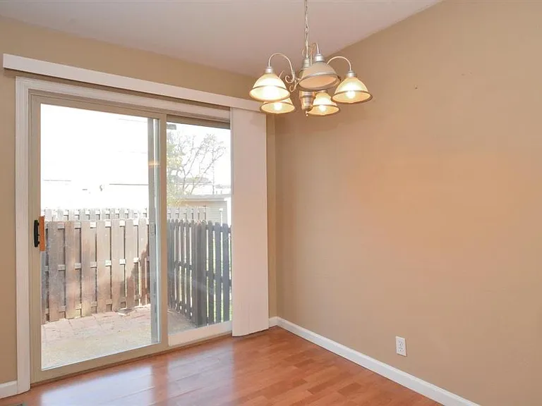 1249 Clarkson Ct — Photo 8