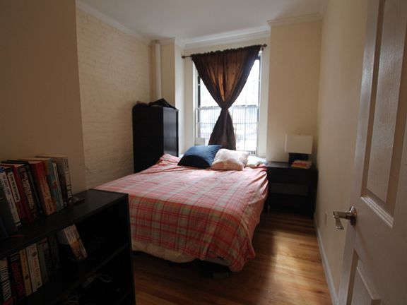 2nd image of 223 E 28th St #1D