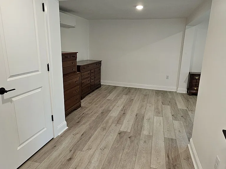 21 Hudson St #1 — Photo 7
