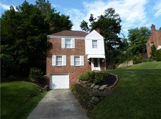 286 Constitution Dr, Pleasant Hills, PA