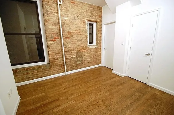 Rented by REAL New York | media 7