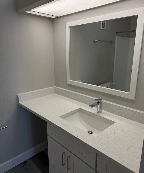 Spring Lake Apartments — Photo 162
