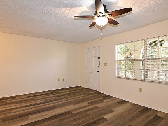 3rd image of 4315 Aegean Dr APT 240C