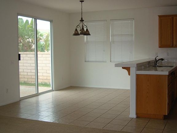 5th image of 2280 S Cota Ave