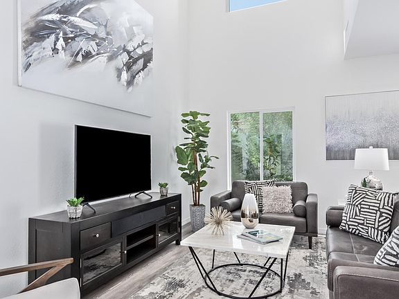 3rd image of 2030 E MICHIGAN Avenue #4