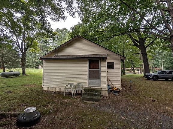 2nd image of 4323 Holly Spring Rd