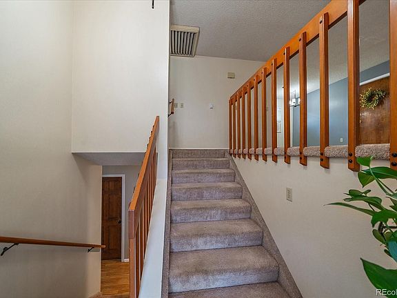 4th image of 967 Mountain View Drive