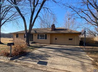 317 S 10th St, Saint Marys, KS 66536