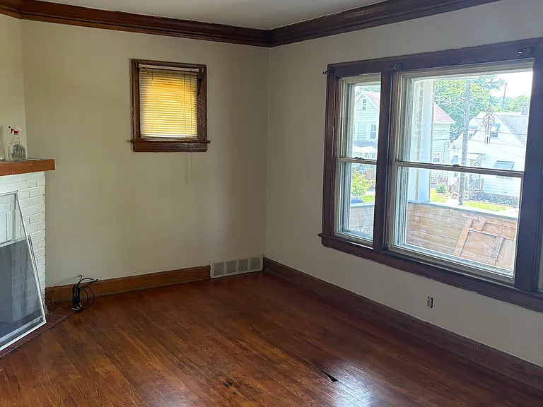 3531 W 97th St #1 — Photo 3
